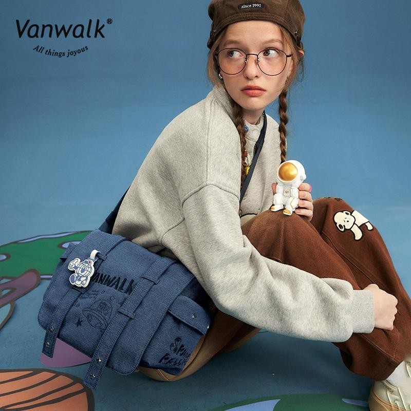 Vanwalk Water-ResistantPlanet Rabbit Crossbody Bag V2557